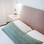 Sofia 호텔